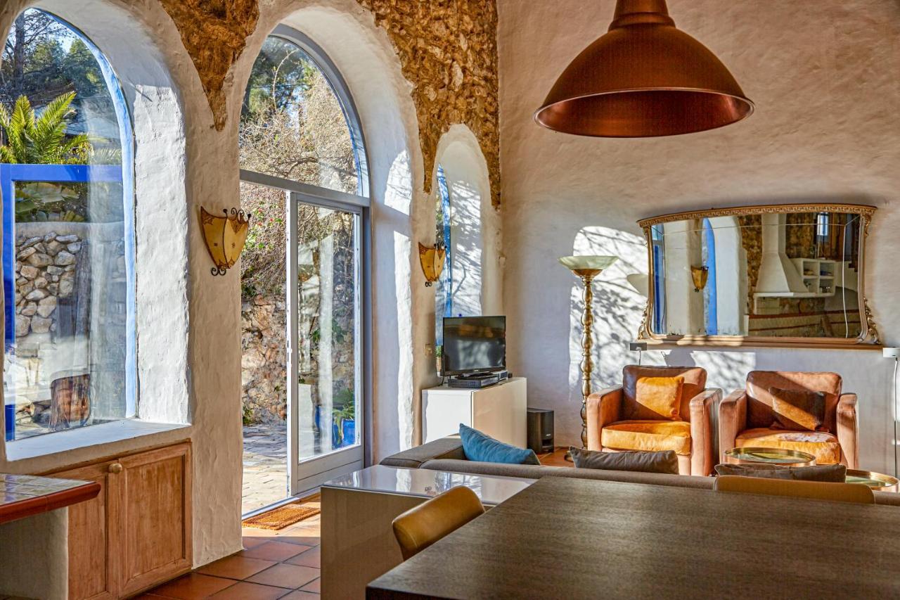 Sitges Hill Retreats-Masia Nur 22 Bedrooms Divided Over 9 Houses For Max 44 Guests Canyelles  Exterior foto